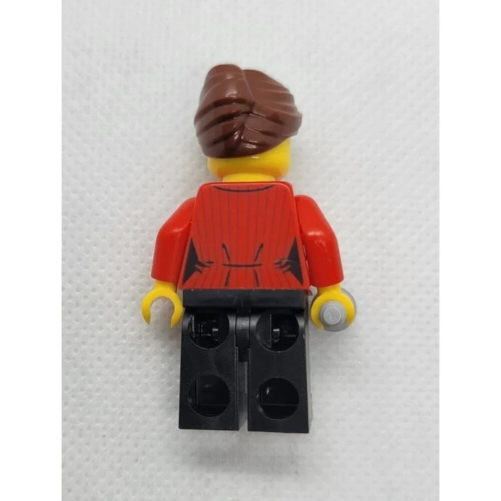 LEGO® City Reporter Minifigure Red Suit Jacket With ID Badge Town 60233 cty1045